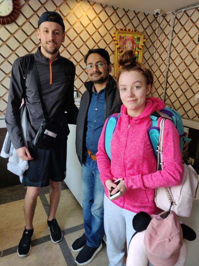 Hotel Unistar Yeni Delhi Dış mekan fotoğraf